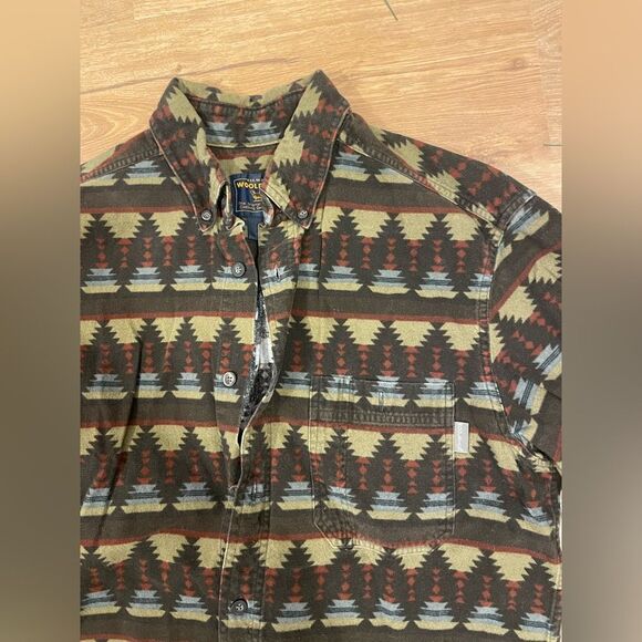 Woolrich Men’s Button Down Shirt Sz Med Aztec Southwest Blanket Flannel jacket - Picture 2 of 7